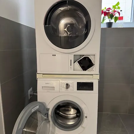 Gostinjac Apartments 아파트