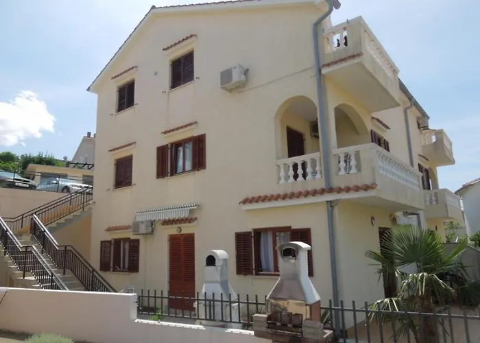 公寓 Apartments Njivice *